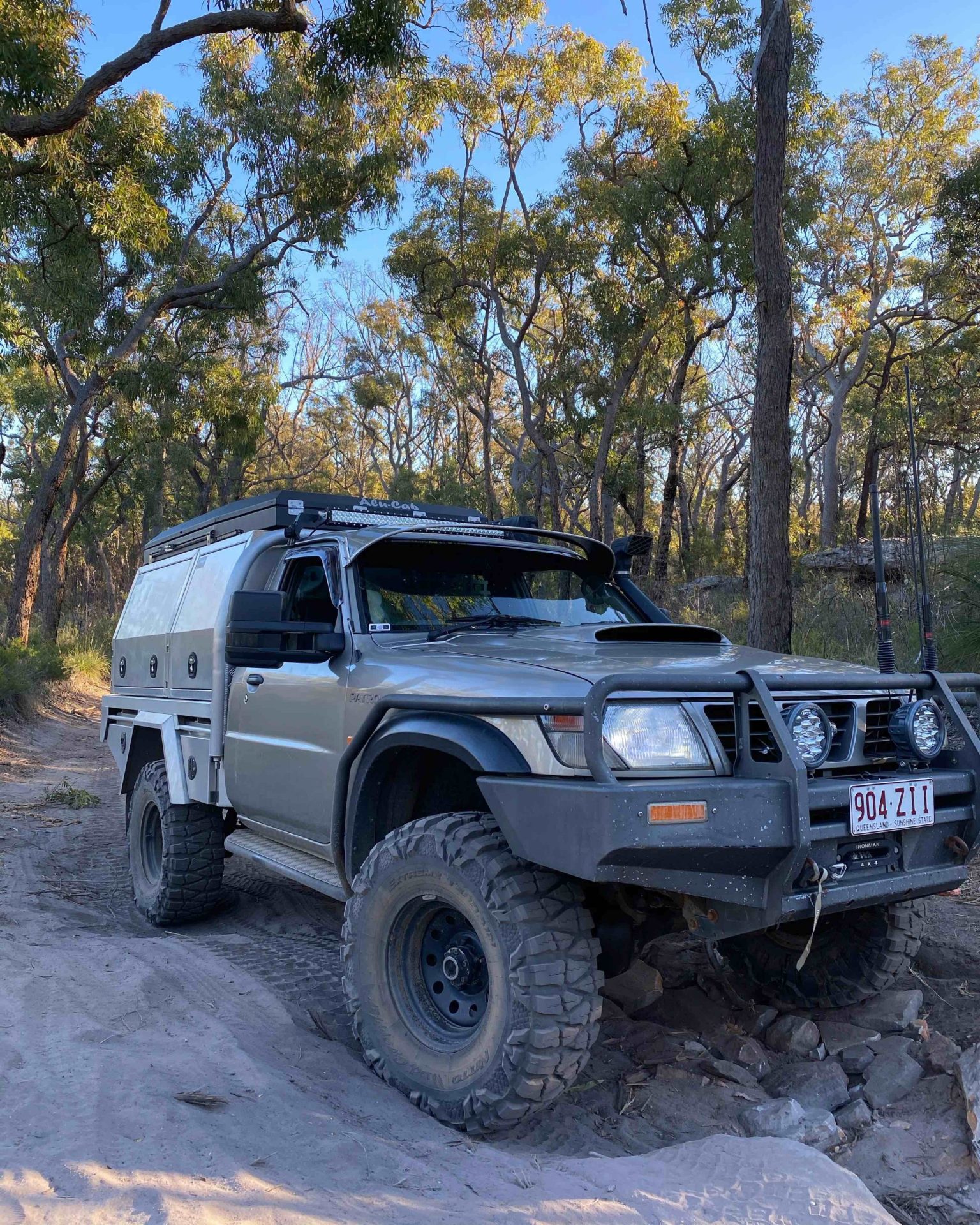 Custom 4X4: No worries Nissan Patrol - Unsealed 4X4