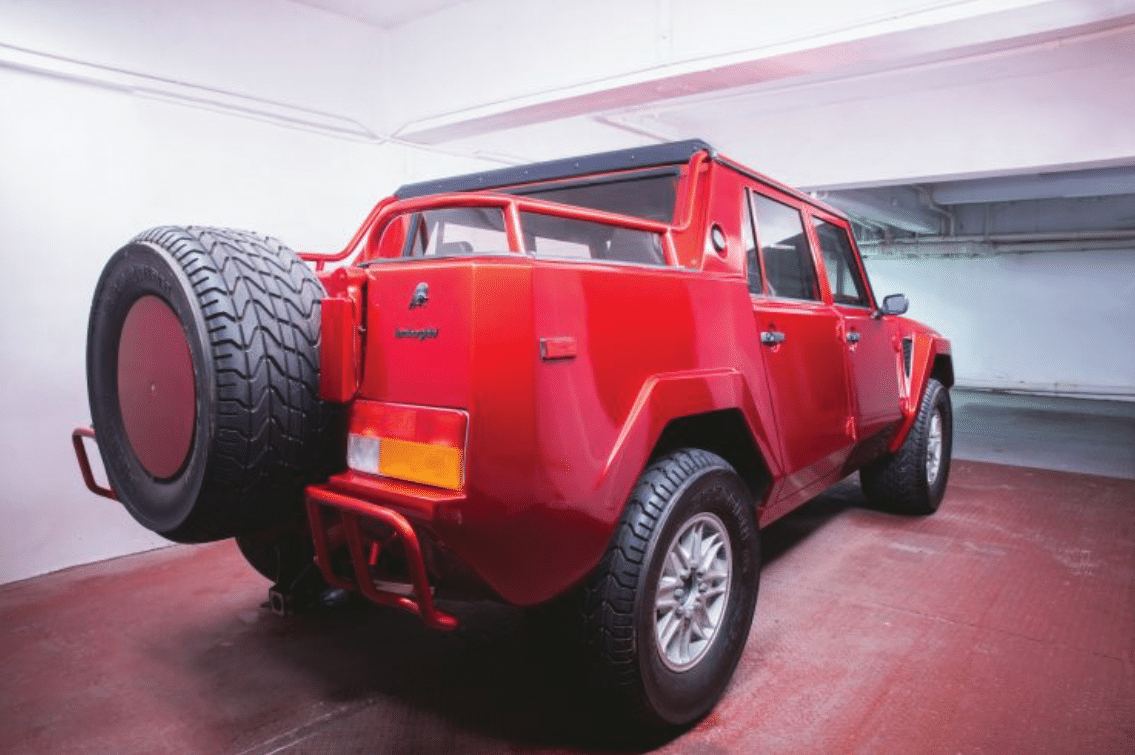 Lamborghini LM002 rear