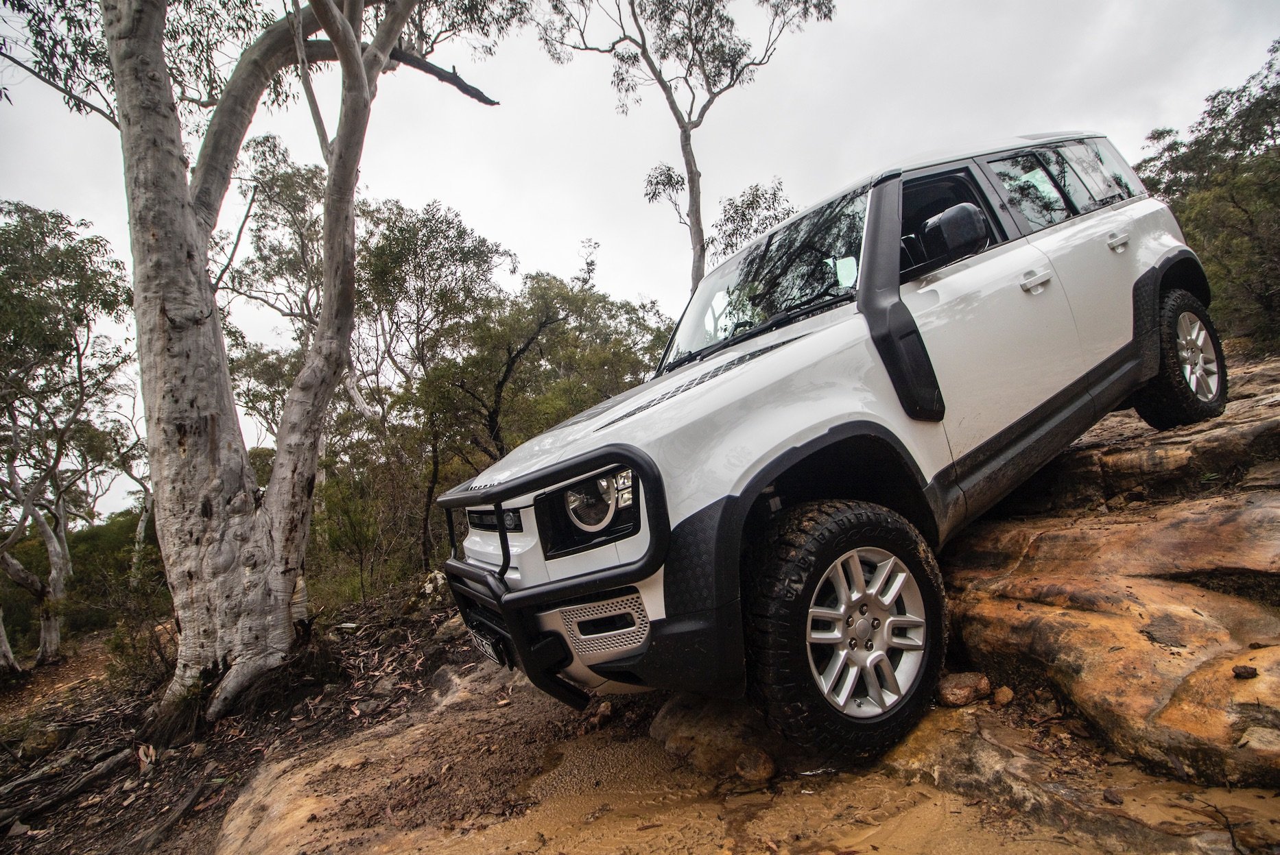 is-the-new-defender-any-good-off-road-in-the-aussie-bush-unsealed-4x4