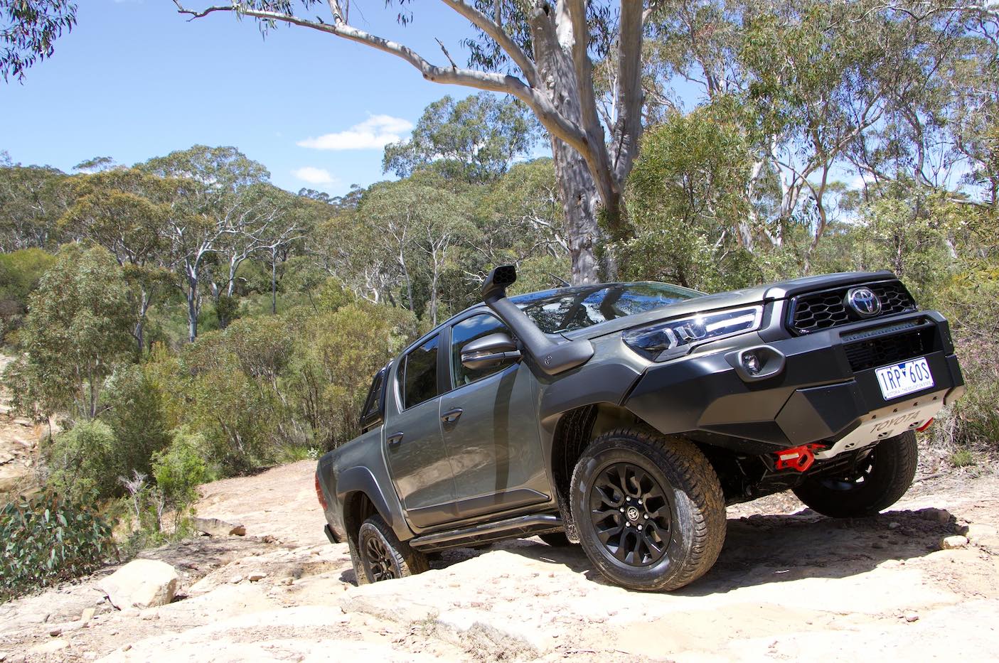 Toyota HiLux Rugged X 2