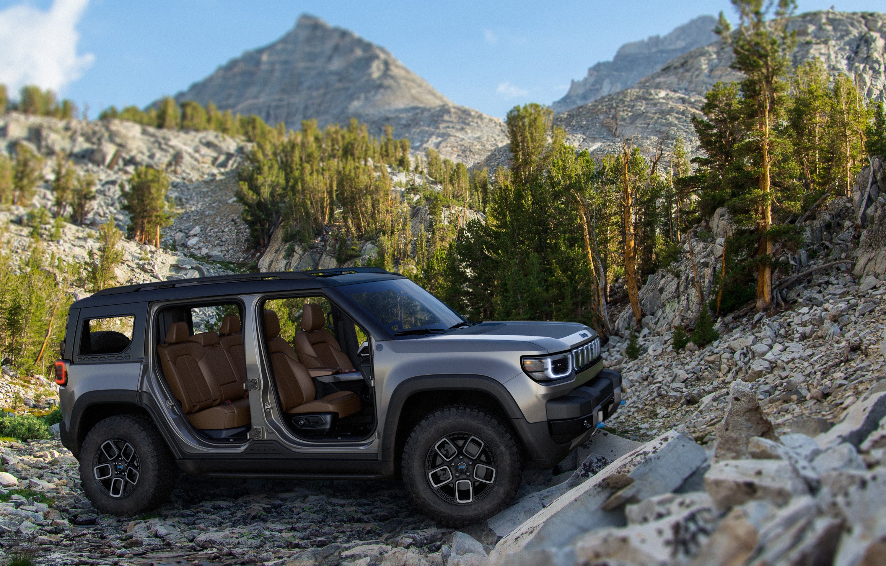 Jeep reckon the all-electric Recon keeps the fun of a Jeep with the benefits of an EV