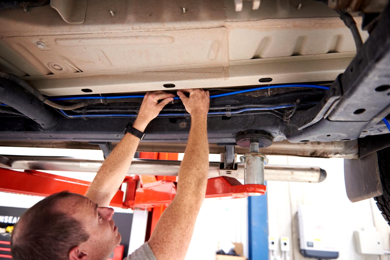 How to install diff breathers and why they're so important Unsealed 4X4