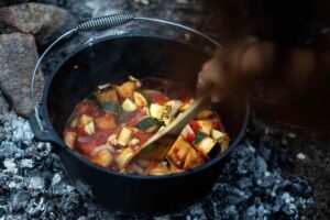 camp oven cooking