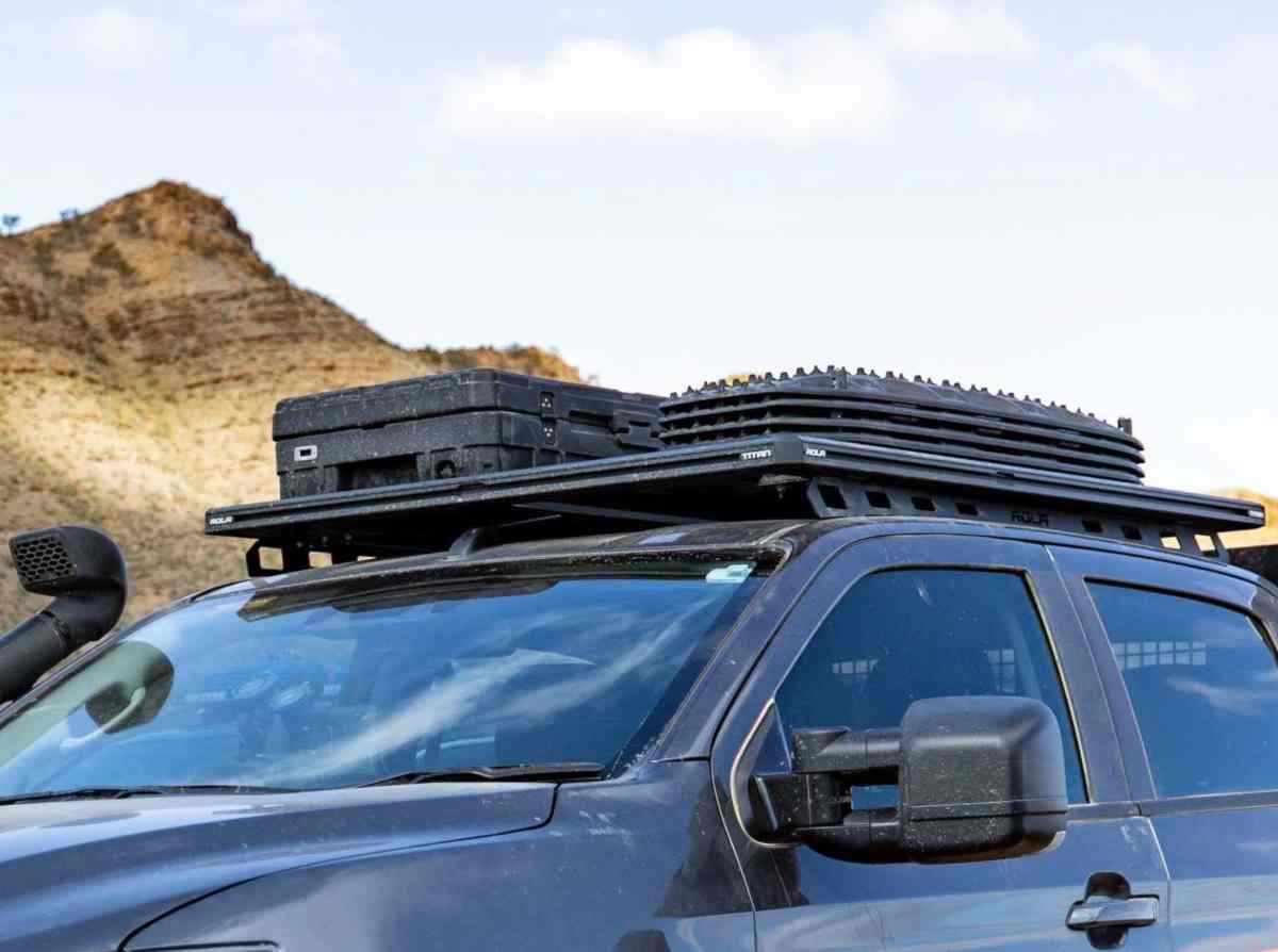 4WD roof storage