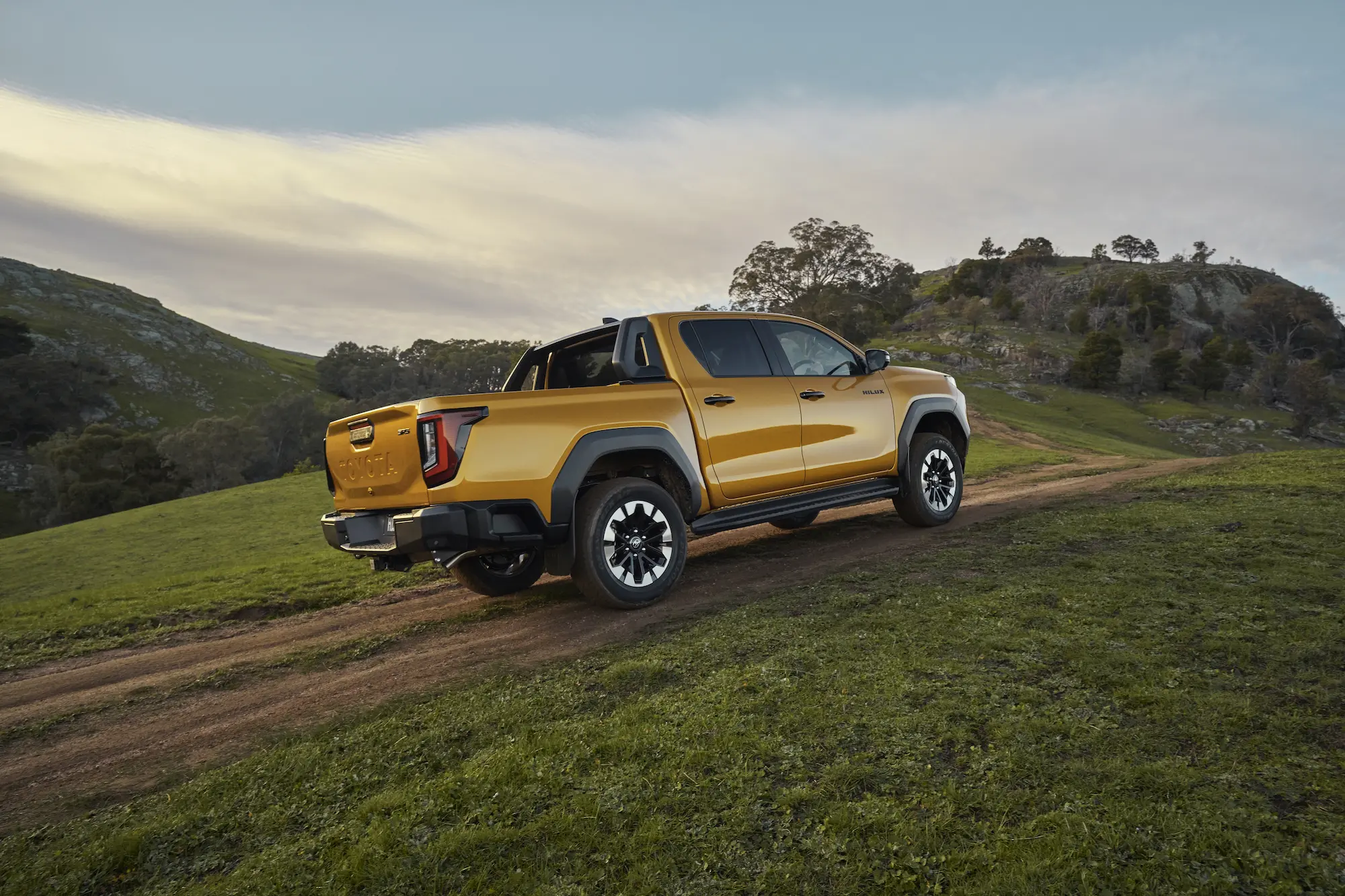 Toyota HiLux side profile showing unchanged cab structure with redesigned styling